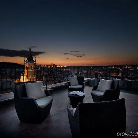 Hotel Suite Home Prague Aparthotel 4*