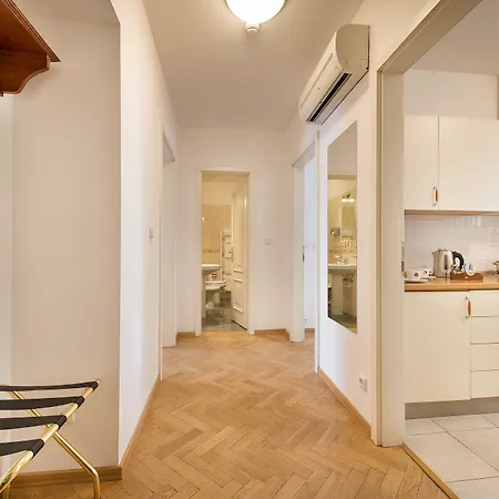 Aparthotel Hotel Suite Home Prague 4*