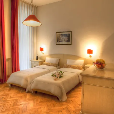 Hotel Suite Home Prague Aparthotel 4*