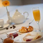 Apartmanhotel Hotel Suite Home Prague 4*
