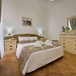 Hotel Suite Home Prague Apartmanhotel Prága