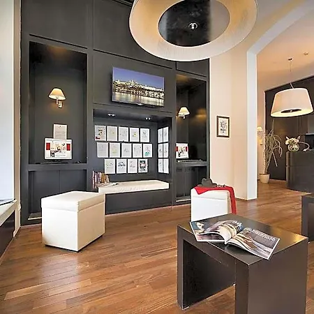 Hotel Suite Home Prague