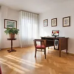 Hotel Suite Home Prague Ξενοδοχείο με διαμερίσματα Πράγα