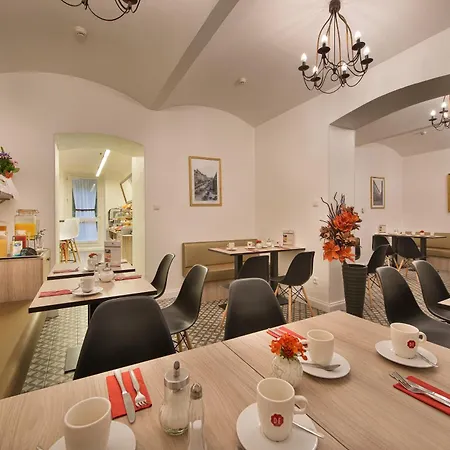 Hotel Suite Home Prague Prag