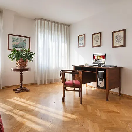 Hotel Suite Home Prague Lägenhetshotell Prag