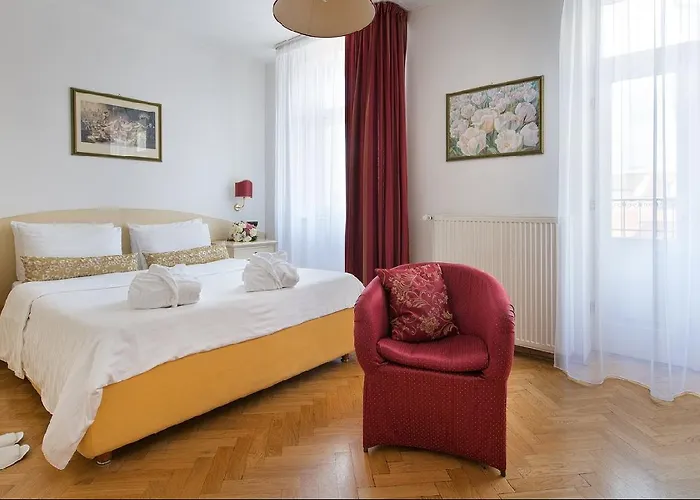 Hotel Suite Home Prague 4*